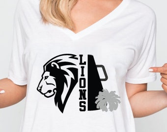 Lions Cheer SVG Squad Basketball Mamma T-Shirt Design Maskot Pep Lion Laganda T-shirt Höst Friday Night Lights Cricut Cut-filer Silhuett