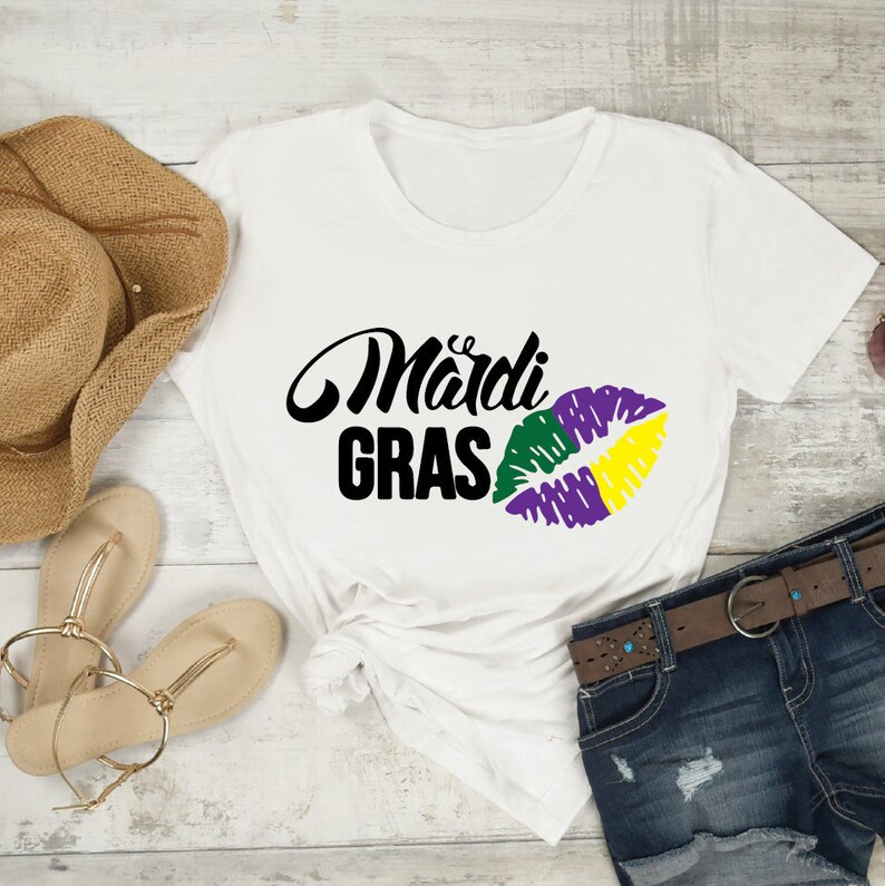 mardi gras beads nola