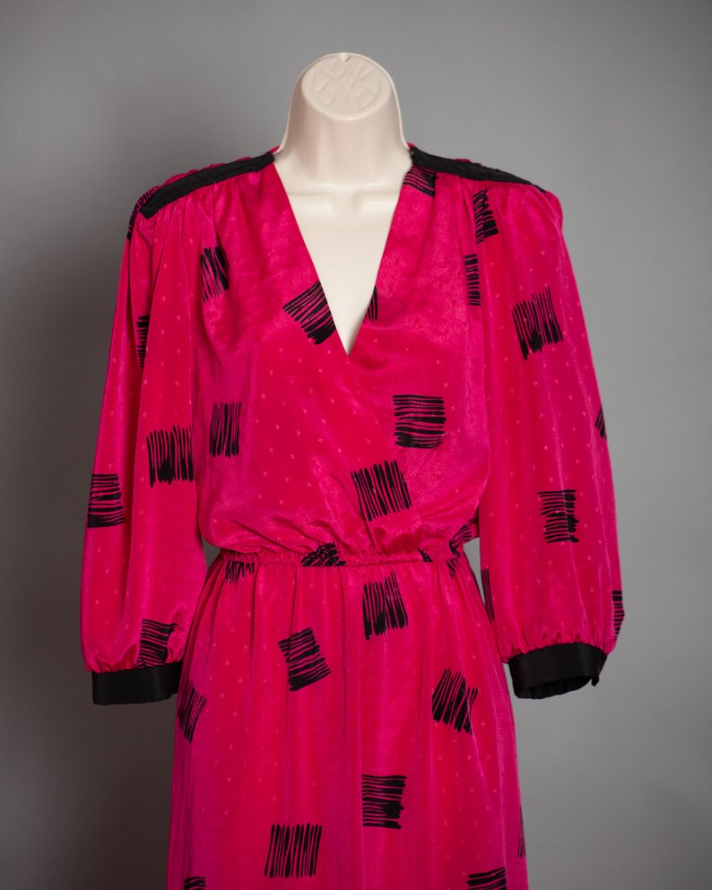 Vintage 80s 90s Women/'s Fuchsia and Black