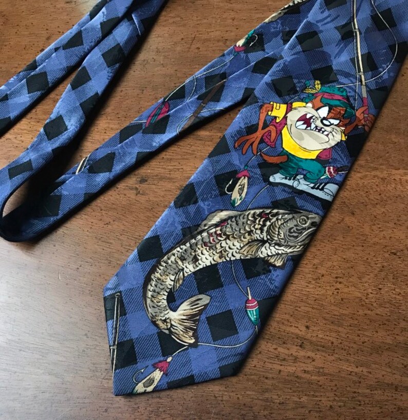 Fun 90s men\u2019s Looney Tunes Taz Fly Fishing necktie