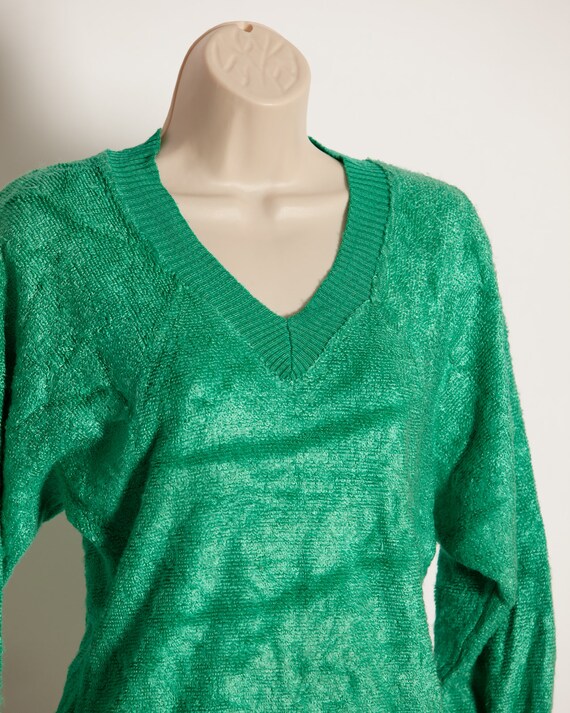 Vintage 70s 80s Women's Green Vneck Top - KITTY H… - image 3