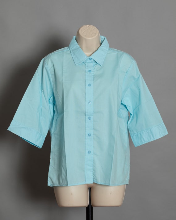 70s 80s Light-weight Women's Button Top - America… - image 5