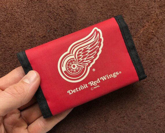 red velcro wallet