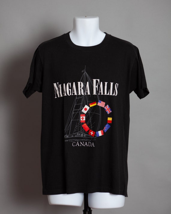 80s 90s Niagara Falls Canada Sailing Boat Tshirt