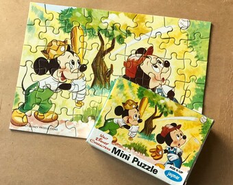 Vintage Mickey Mouse Mini Puzzle - Walt Disney productions