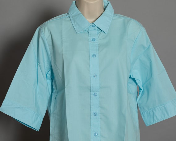 70s 80s Light-weight Women's Button Top - America… - image 3