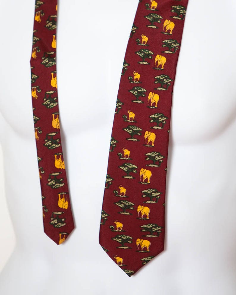 silk Vintage 80s 90s Men/'s Necktie with Elephants RASI