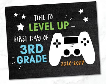 Skylt för Gamer för tredje klass / Skylt för första skoldagen i videospel / Skylt för tredje klass / Svarta tavlan / Fotorekvisita / DIREKT Nedladdning, Utskrivbar fil