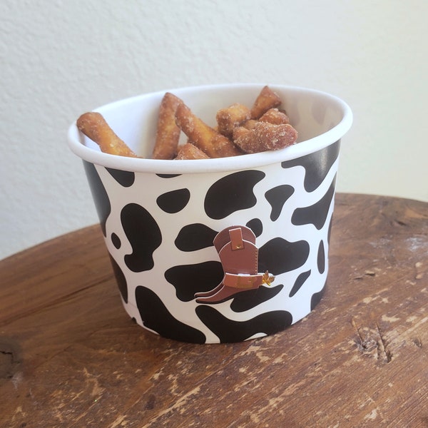 Farm Party Snack Cups, Cow Print Snack Cups, Farm Birthday Party, Cow Birthday, Cow Favor Cups, Farm Baby Shower, Western Party, SET OF 12