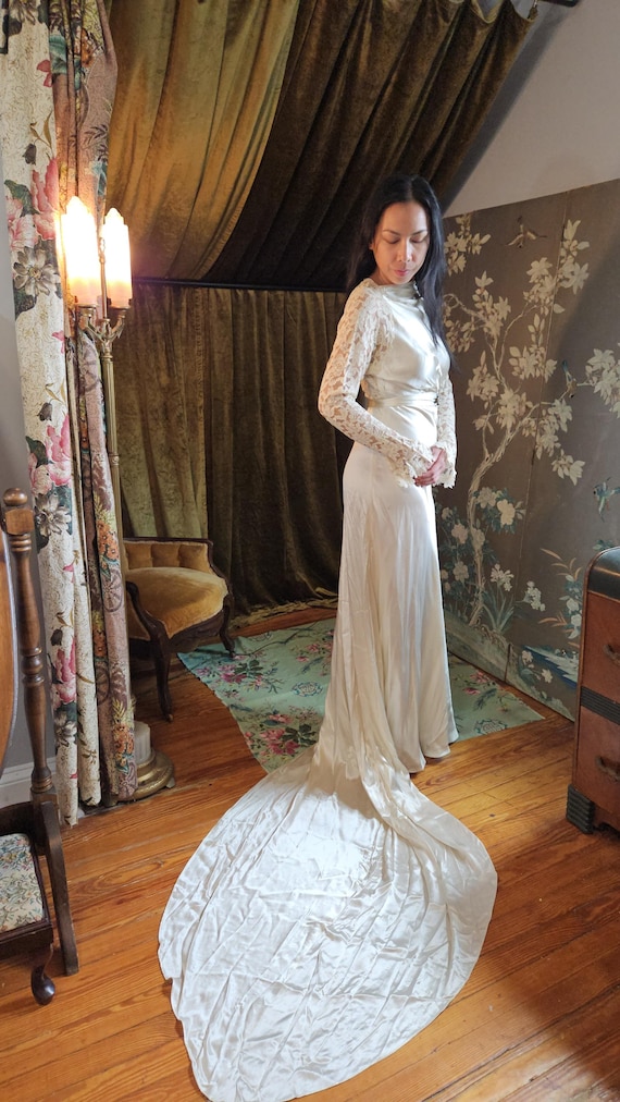 1930s Liquid Silk & Lace Wedding Gown: Vintage Bias-Cut Train 1930s Liquid Silk & Lace Wedding Gown: Vintage Bias-Cut Train