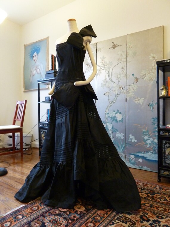 ULTIMATE Silk 1950s DRAMATIC COUTURE celebrity wor