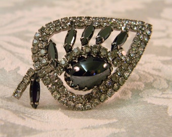 Vintage Juliana Style Dome Rhinestone and Hematite Brooch Pin