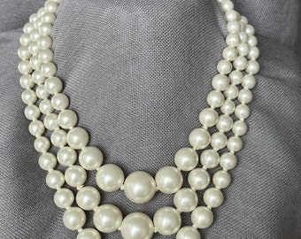 Vintage Faux Off White Triple Strand Graduating Pearl Necklace