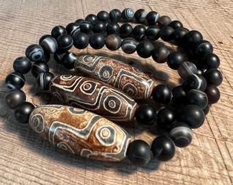 SariBlue® Tibetan Nine Eye Dzi Bracelet With Black Striated Agate