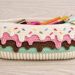 Ice Cream Pencil Pouch Crochet Pattern | Zippered Makeup Bag (PDF Pattern)