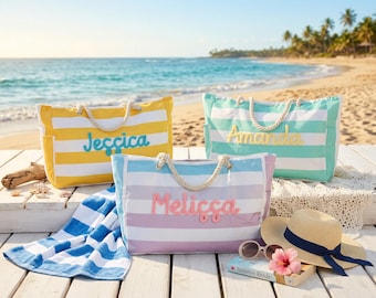 Gepersonaliseerde canvas draagtas, ideaal voor het vragen van een bruidsmeisje, een elegant geborduurd monogramcadeau voor vriendinnen, of voor een vrijgezellenfeest in de zomer.
