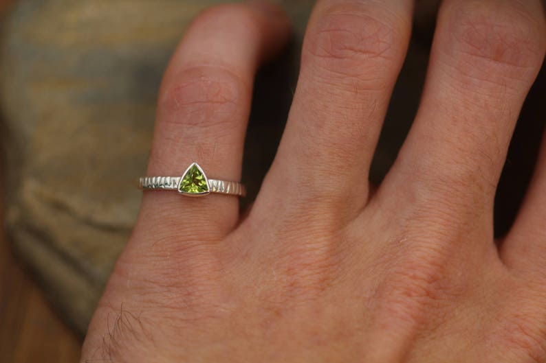 Recycled Ring Peridot Ring Peridot Trillion Bark Texture Bezel Alternative Engagement Ring Birthstone Ring Bezel Solitaire Ring