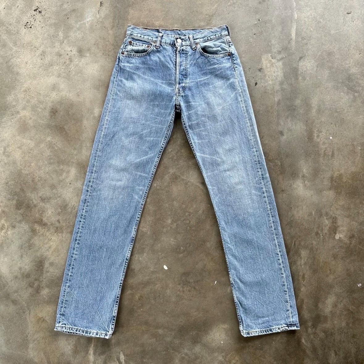 Vintage Levi's 501 Distressed Faded Denim Jean Pant W28