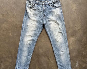 W34 Vintage Uniqlo Distressed Faded Lightwash Denim Jean