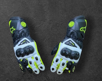 Guantes de cuero para moto Alpinestars: protección resistente para los nudillos