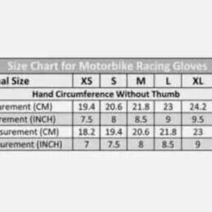 Puede incluir: Una taza de cer&aacute;mica blanca con un asa negra y el texto "But First, Coffee" en negro, con una fuente de estilo manuscrito. La taza est&aacute; sobre una superficie blanca.