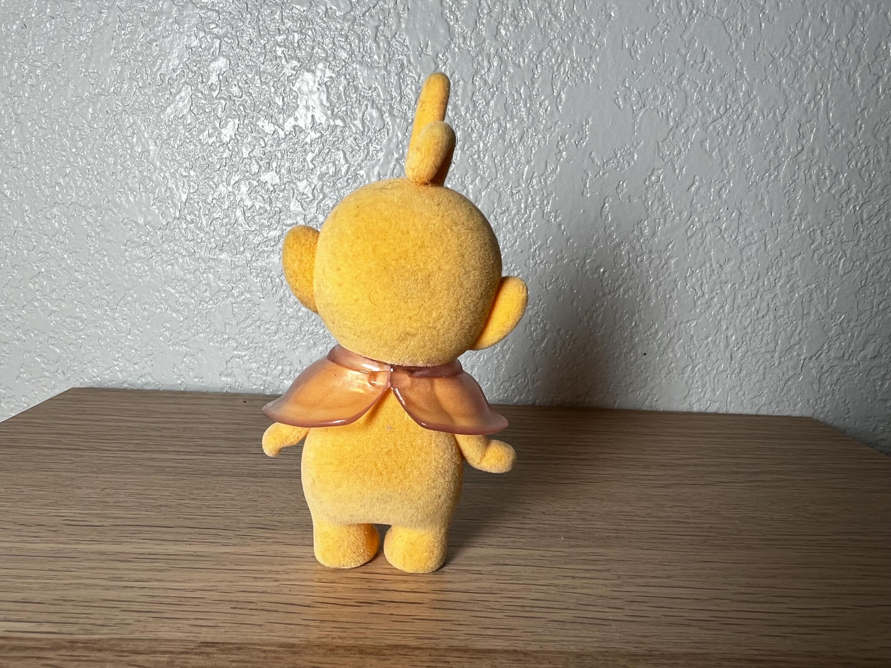 Teletubbies Laa Laa Flocked Figure Wildbrain Yellow Vinyl Toy Cute