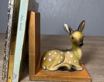 Vintage Ceramic Deer Bookend with Wooden Base – Hand Painted Mid-Century Deer – Cabin Decor – Woodland Nursery Accent – Single Bookend