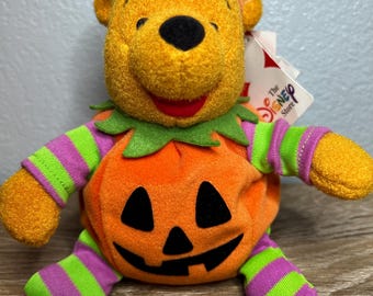 Vintage Disney Store Winnie the Pooh Pumpkin Plush 2000 Halloween Jack O Lantern w/ Tags