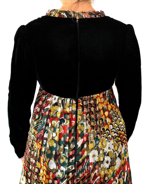 60s 70s Dress Black Velvet Abstract Print Chiffon… - image 4