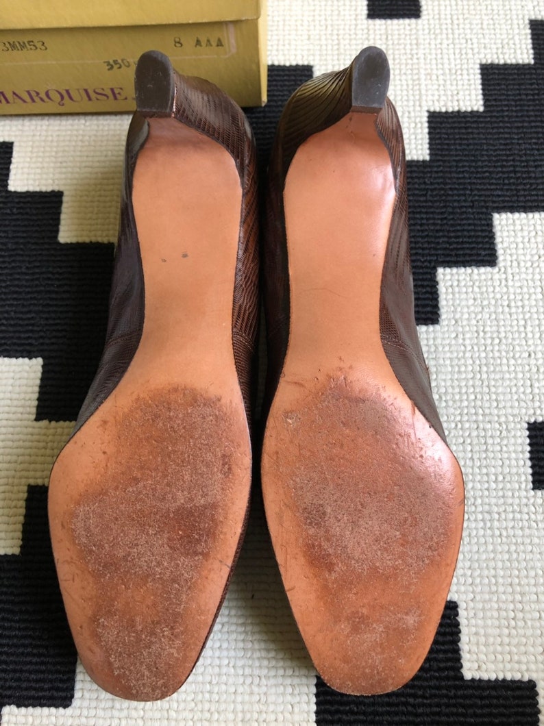 70s Alligator Pilgrim Pumps Heels Shoe Clips Brown 8 AAA Marquis