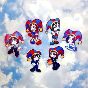 Op de afbeelding: Een verzameling cartoonstickers met een personage met een narrenhoed met rode, blauwe en gele accenten. Het personage wordt afgebeeld in verschillende outfits en poses, tegen een hemelachtergrond.