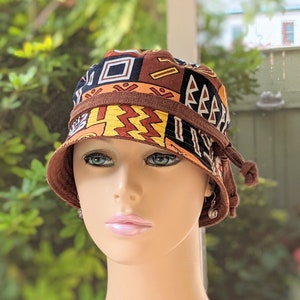 Women&#39;s Cancer Hat, Chemo Headwear, SALE, See 3rd/4th Photos for Size Info, Cotton Print/Linen Blend Reverse, Handmade in USA, Size: S/M