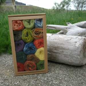 Make your own baby blanket from hand dyed Icelandic wool, naturally colored with Icelandic plants image 3