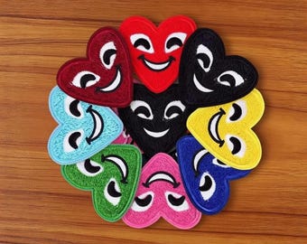 Smiley-Herz Patch gestickt Aufbügeln, lächelndes Gesicht Herz Patch für Jacke, benutzerdefinierte Farbe süßer Patch, lustiger Emoji Patch, Y2K Streetwear