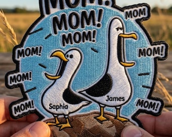 Lustiger Mom Patch, personalisierter Kindername gestickt zum Aufbügeln, Aufnähen, Möwe MOM Geschenk, Muttertag, Jacke, Rucksack