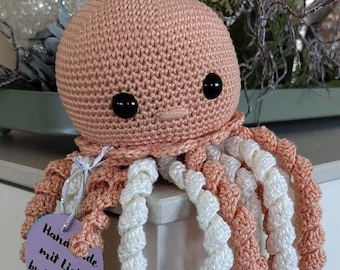 Crochet pattern for a musical jellyfish "Fabienne"