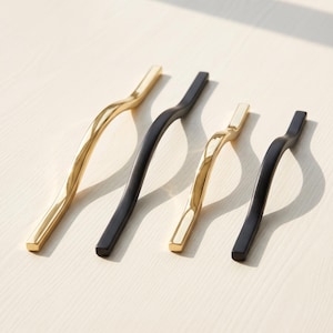 Modern Curved Cabinet Handles Matte Black Gold Drawer Pulls Kitchen Cabinet Hardware Wardrobe Door Handles Furniture Bar Pulls Zinc Alloy