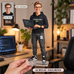 Tech Gift for Him, Personalized IT Guy Caricature Figurine from Photo, Computer Nerd and Gamer Gift, IT Retirement or Birthday Keepsake