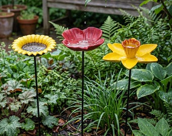 Blumen-Vogelfutterpfahl, Gusseisen-Gartenpfahl, Metallvogeltränkepfahl, Gartendekor im Freien