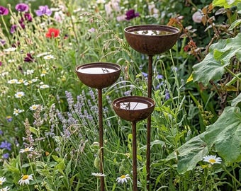 Regenfänger, Gartenstecker, Metallvogeltränkepfahl, Bestäuber-Wasserschale, rustikales Hofdekor