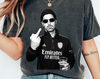 Camiseta divertida de Mikel Arteta, camiseta vintage del Arsenal para aficionados, camiseta retro de Arteta con gafas de sol y el dedo corazón, camiseta de regalo con meme del Arsenal Football Club