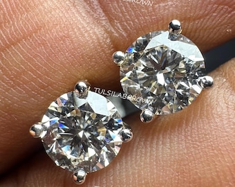 2 Carat Lab Grown Diamond Stud Earrings: 14K Gold Round Cut (E-F/VVS2)