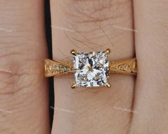 Anillo de compromiso solitario con diamante de talla princesa, delicado anillo de compromiso para ella, anillo de diamante único, anillo princesa sencillo de cuatro puntas para regalo.