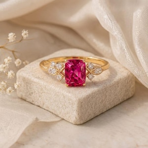 Cushion Cut Pink Sapphire Engagement Ring in 140K Gold, Vintage Filigree Ruby Ring, Unique Art Deco Cluster Promise Ring for Her, Handmade