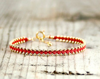 red string bracelet / Macrame Bracelet / red thread bracelet  / cool string bracelets /  shamballa bracelet / dainty bracelet / Red Bracelet