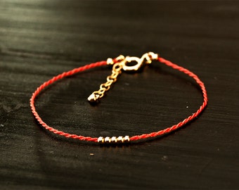 Rött och guld armband, chamsa berlock, boho armband, boho chic lager-på-lager armband, boho chic smycken, fint armband, fina smycken, jul