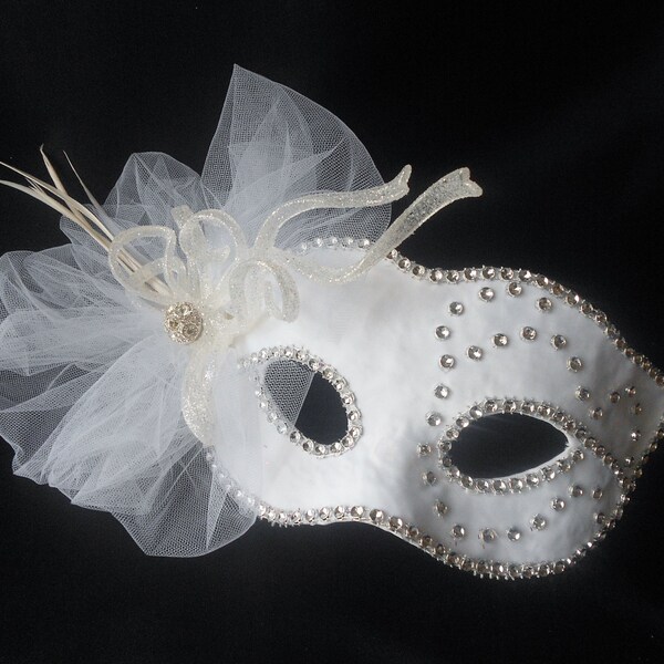 White Bridal Masquerade Mask, Masquerade Mask With White Tulle,Wedding Mask With Crystals