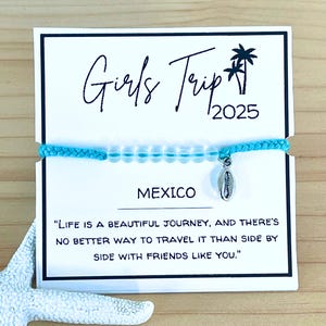 Custom Girls Trip Bracelet Gift Personalized Location and Date Girls Weekend Gift Travel Keepsake Bachelorette Party Favor Girls Trip Gift