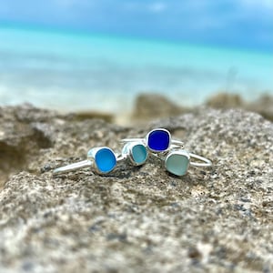 Teal Sea Glass Ring, Thin Sterling Silver Minimalist Beach Ring, Sea Glass Jewelry, Mermaid Ocean Ring, Beach Jewelry, Beach Birthday Gift image 2
