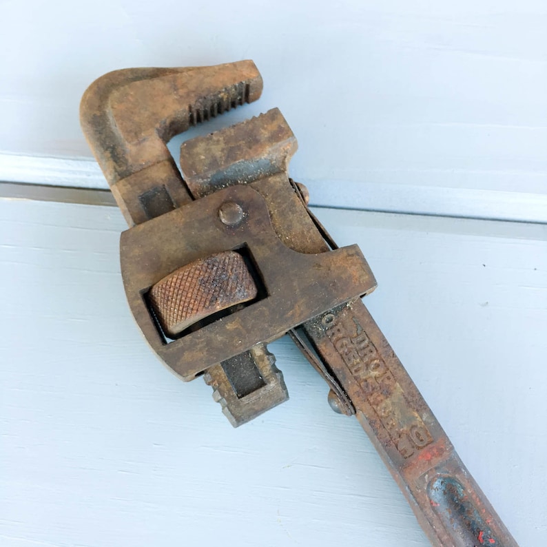 10 long Vintage Drop Forged Steel Adjustable Pipe Wrench